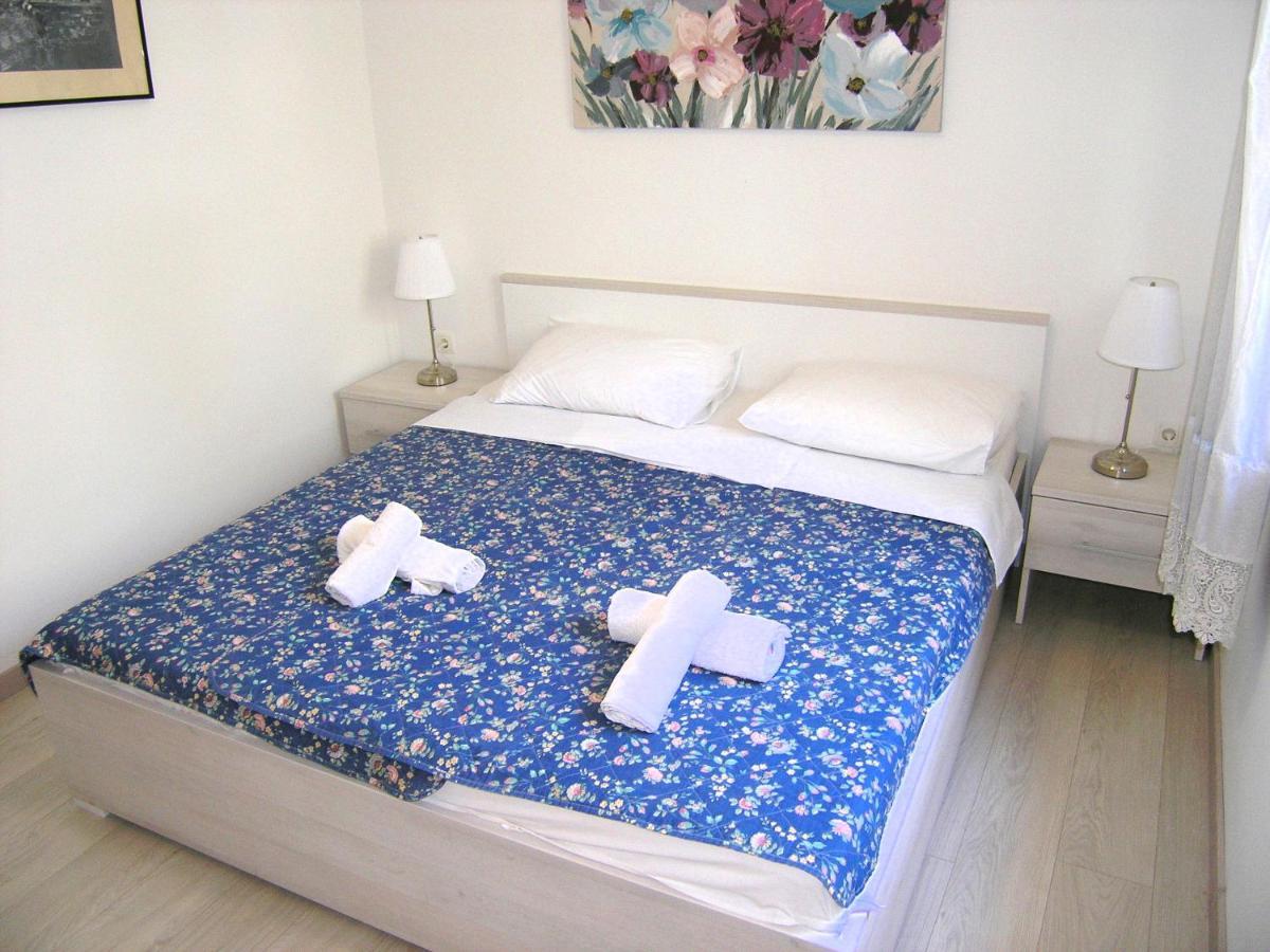 Apartments Sokolovic Krk Town Esterno foto