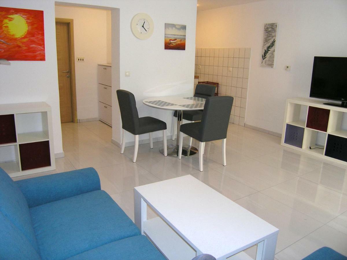 Apartments Sokolovic Krk Town Esterno foto