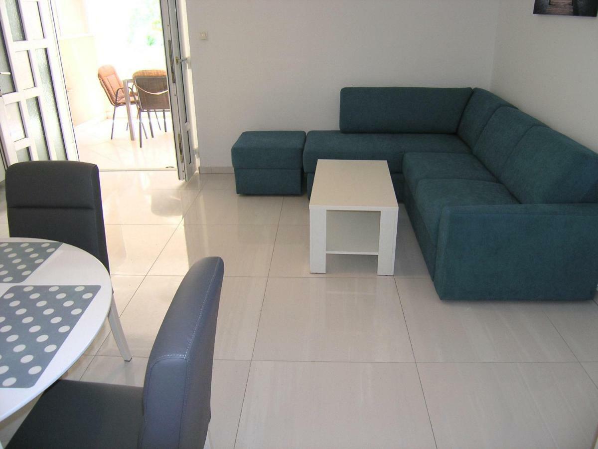 Apartments Sokolovic Krk Town Esterno foto