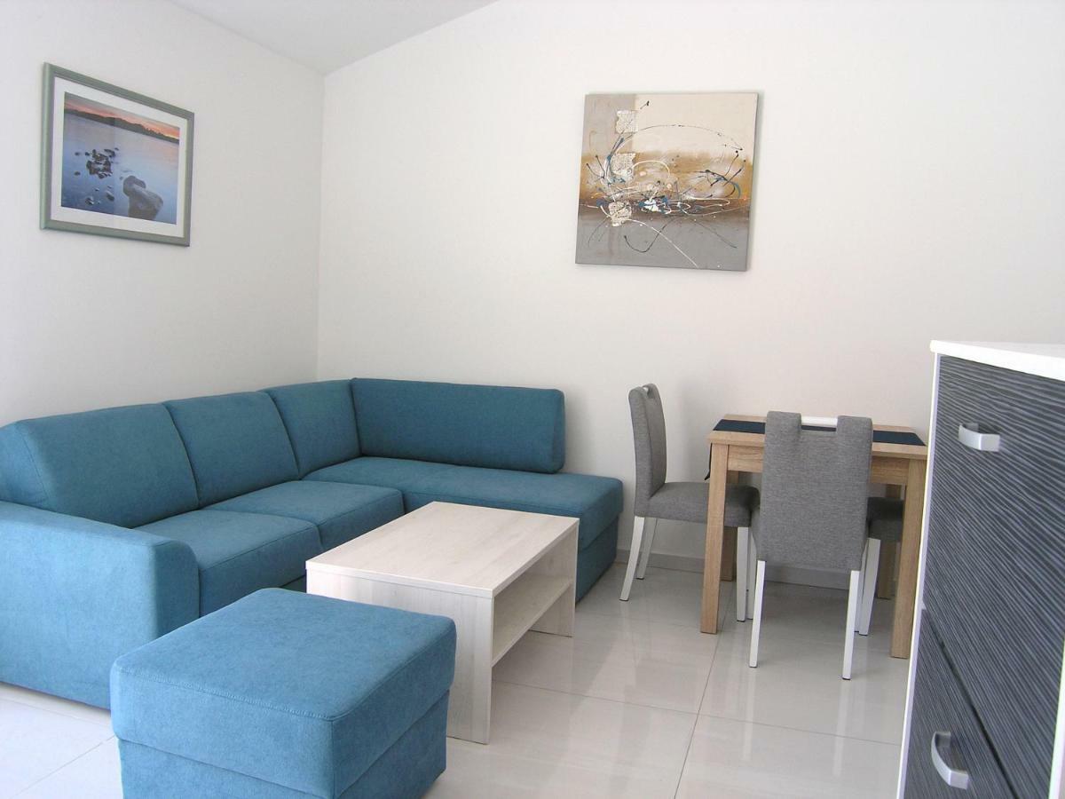 Apartments Sokolovic Krk Town Esterno foto