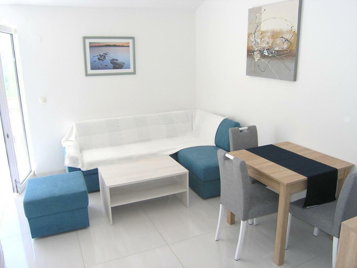 Apartments Sokolovic Krk Town Esterno foto
