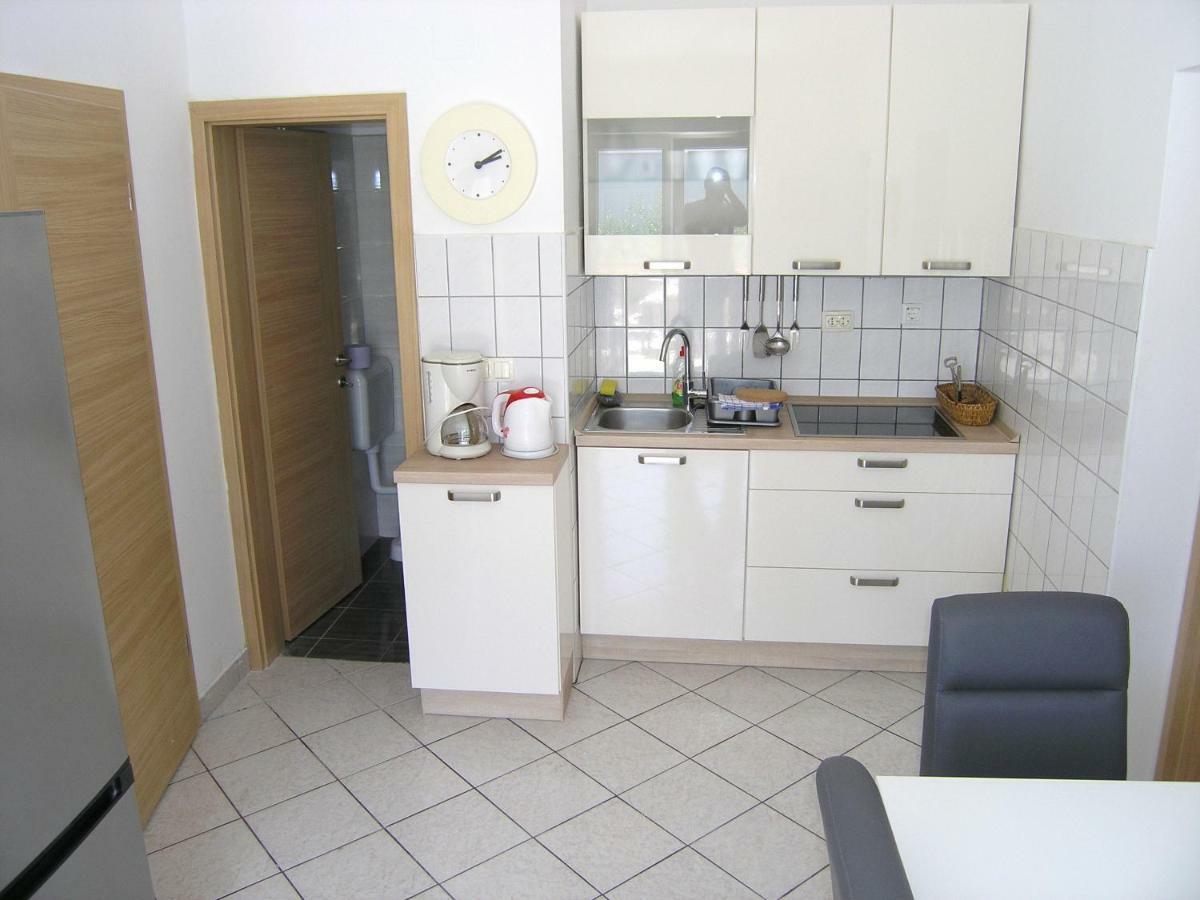 Apartments Sokolovic Krk Town Esterno foto